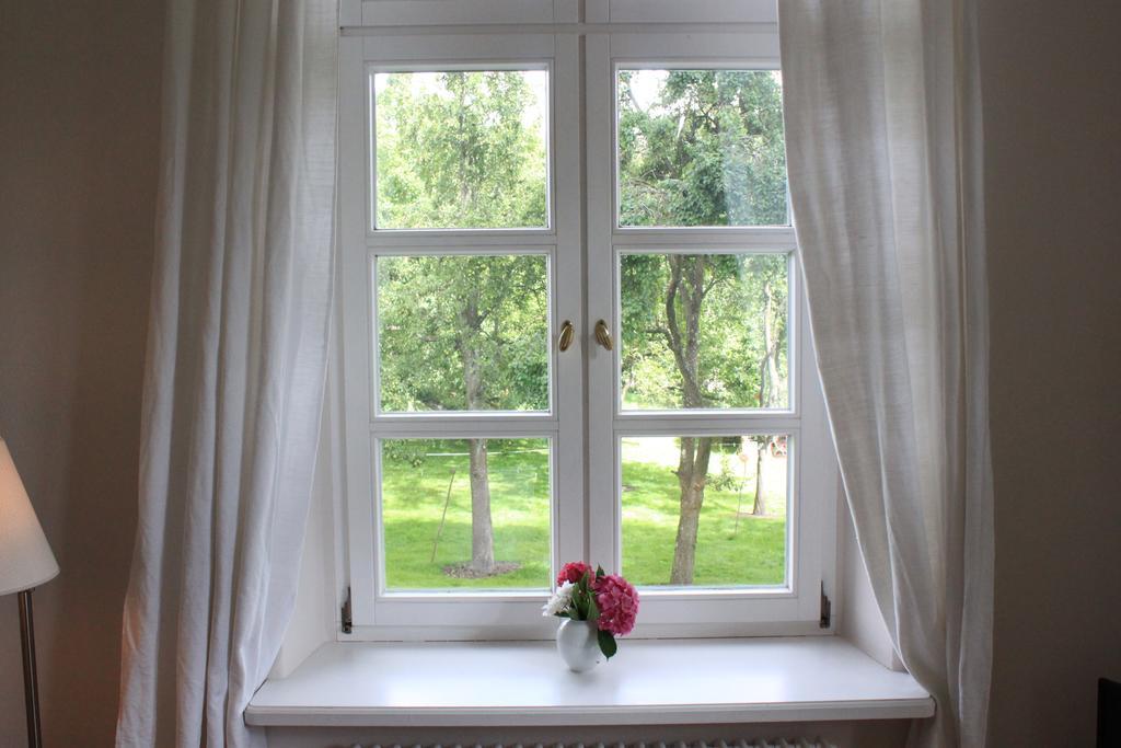 Schloss Lelkendorf - Fewo Parkblick Esterno foto