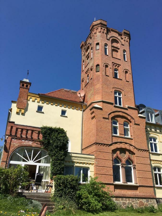 Schloss Lelkendorf - Fewo Parkblick Esterno foto